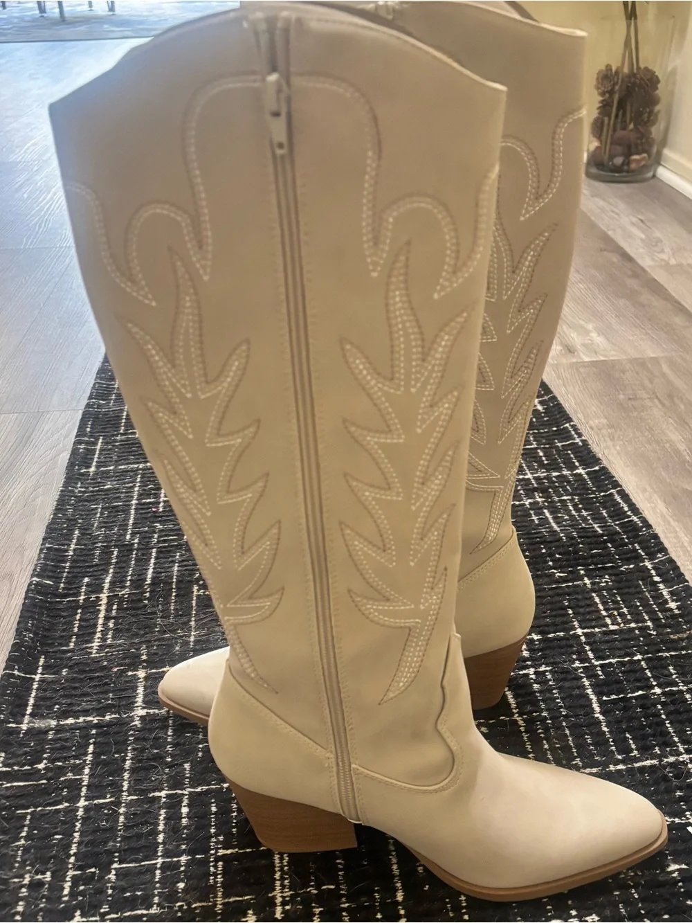 LC Lauren Conrad Nadilynn Tall Western Women's Boots Size 6.5